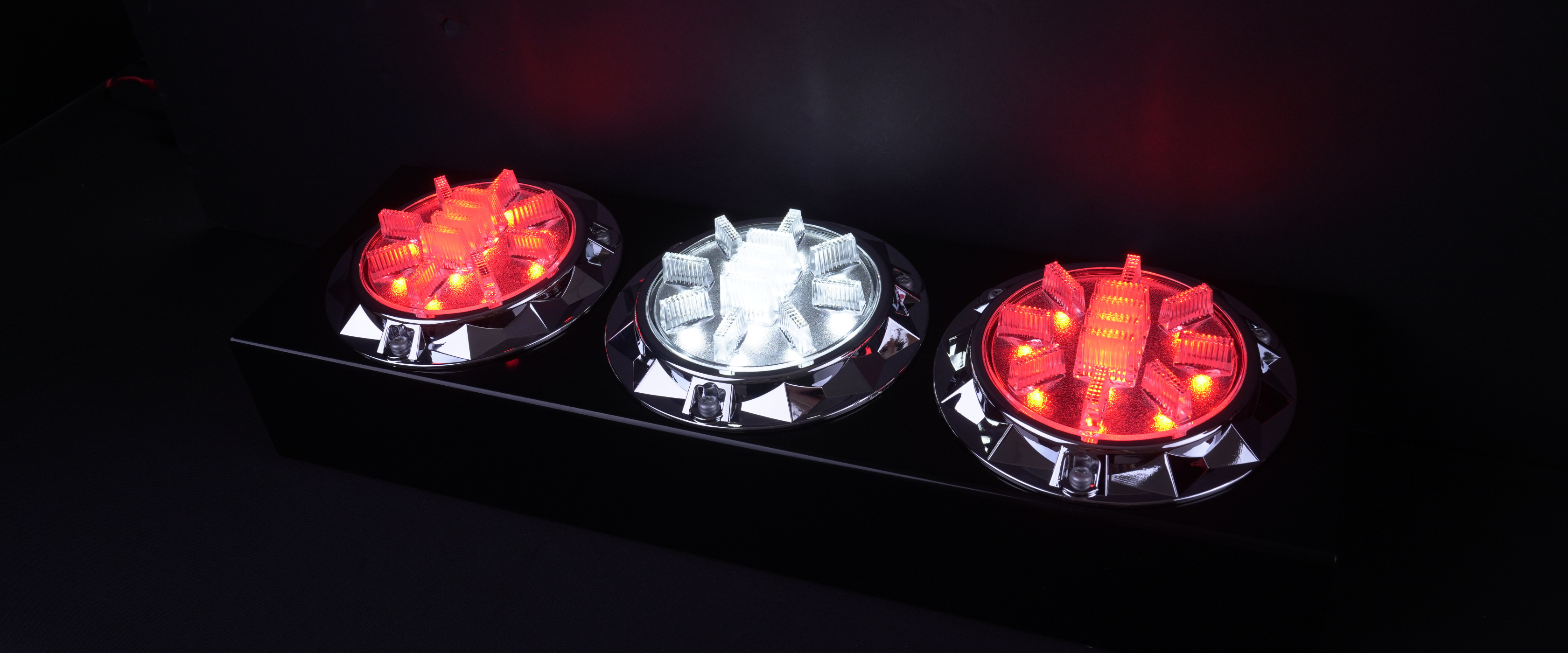 GV系列尾燈:引領3D立體設計新潮流