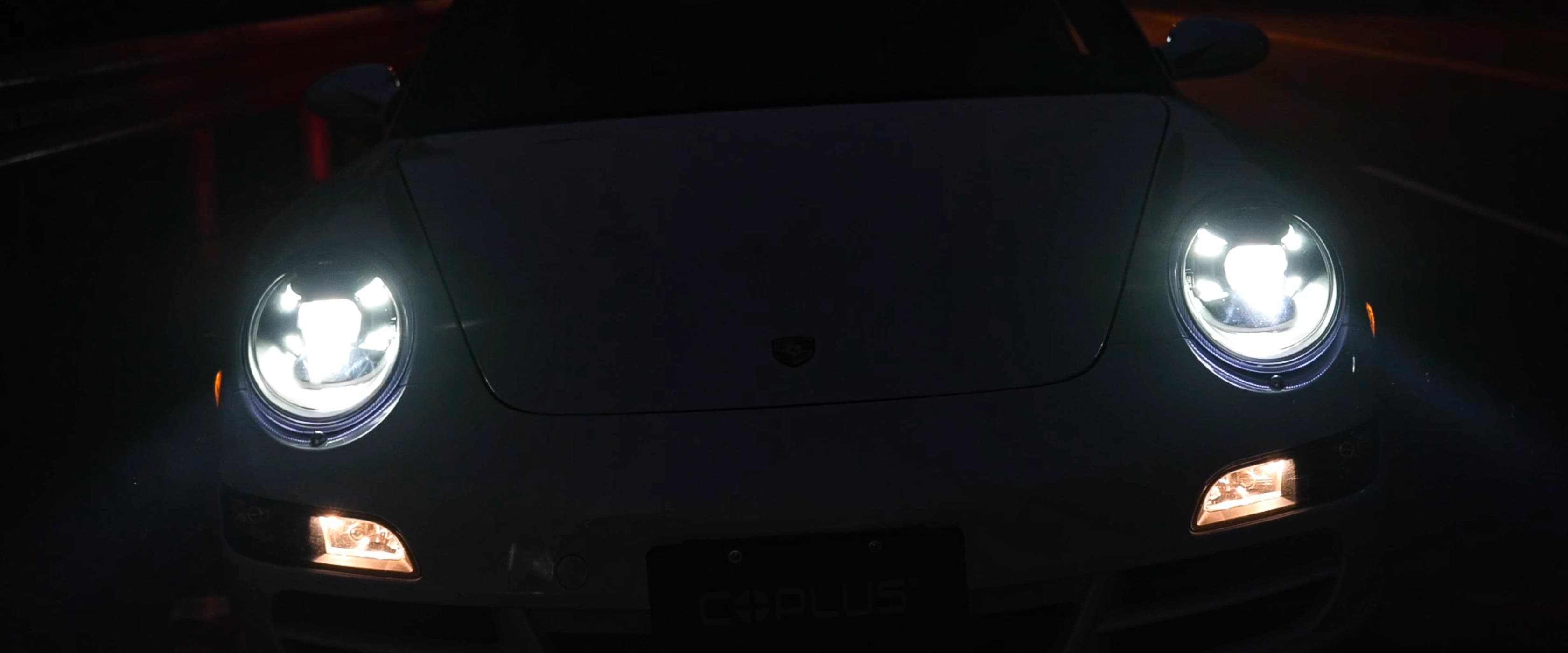 讓黑夜不再擋住你的步伐,Porsche 頭燈領航未來!