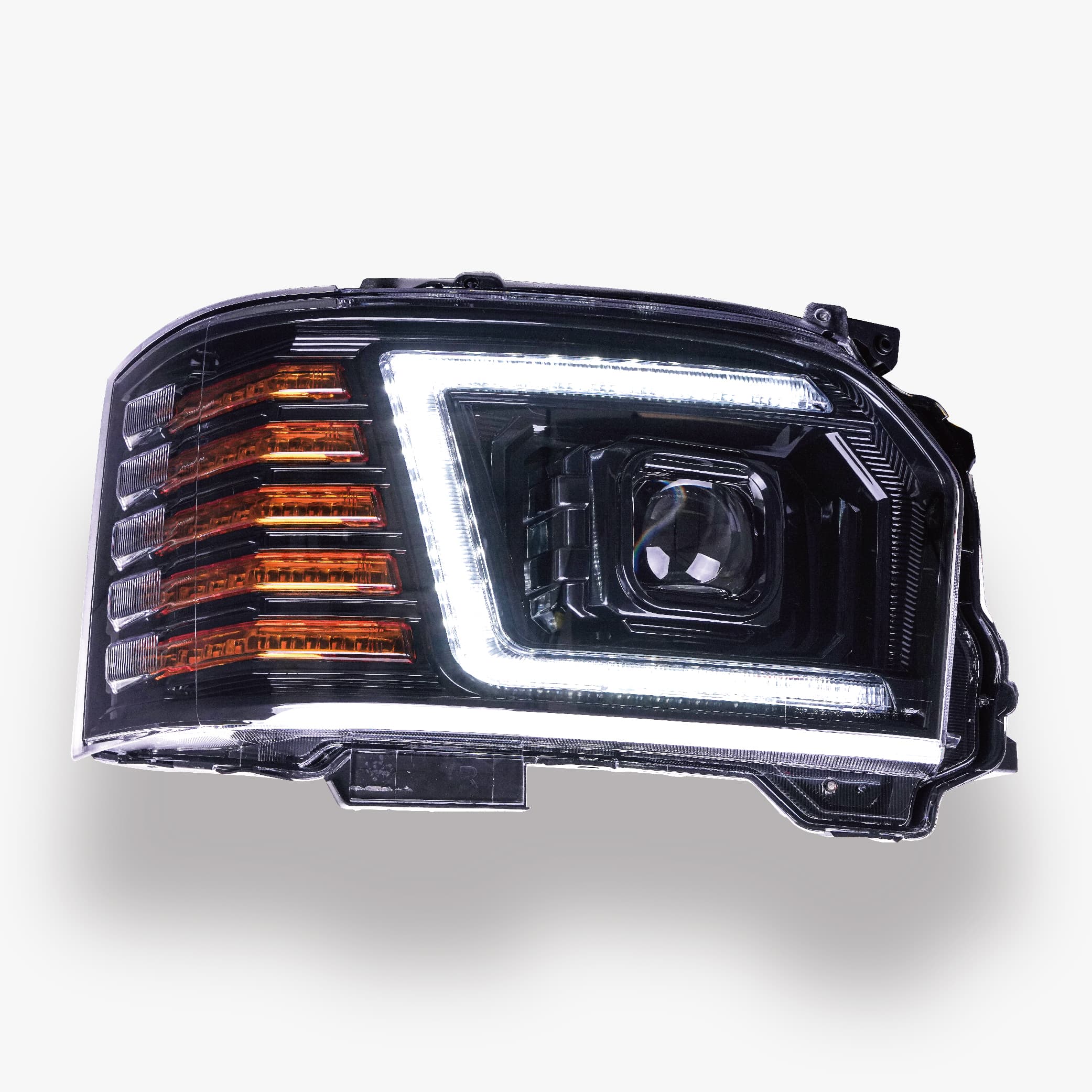 2013+ TOYOTA HIACE H200 headlight