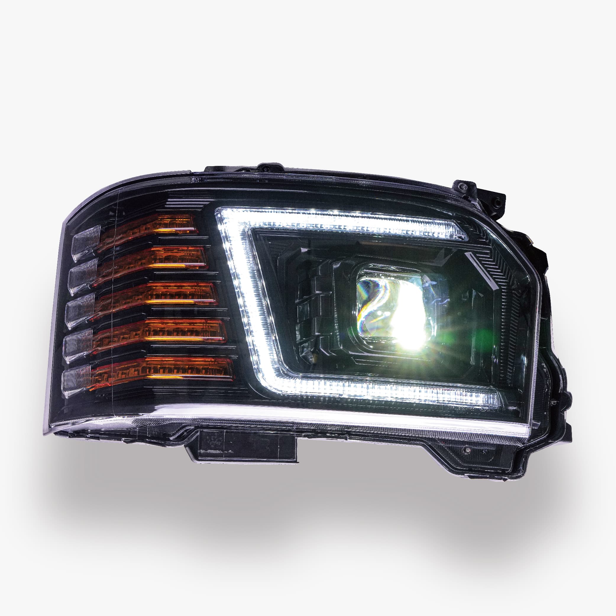 2013+ TOYOTA HIACE H200 headlight