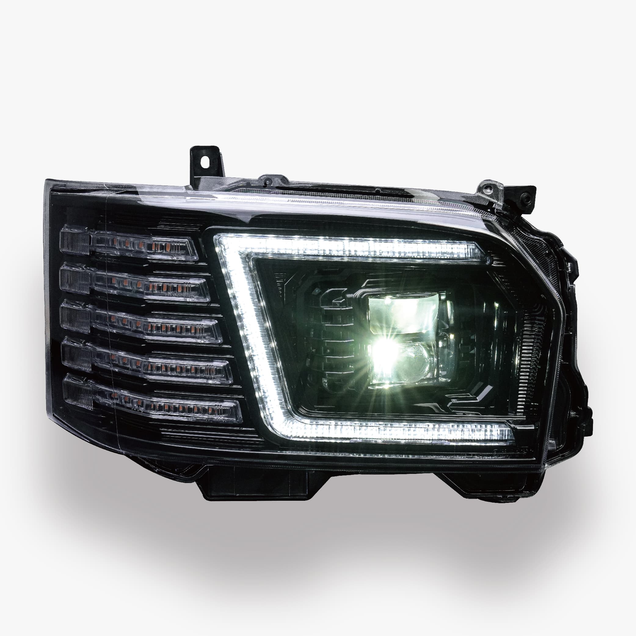 2013+ TOYOTA HIACE H200 headlight