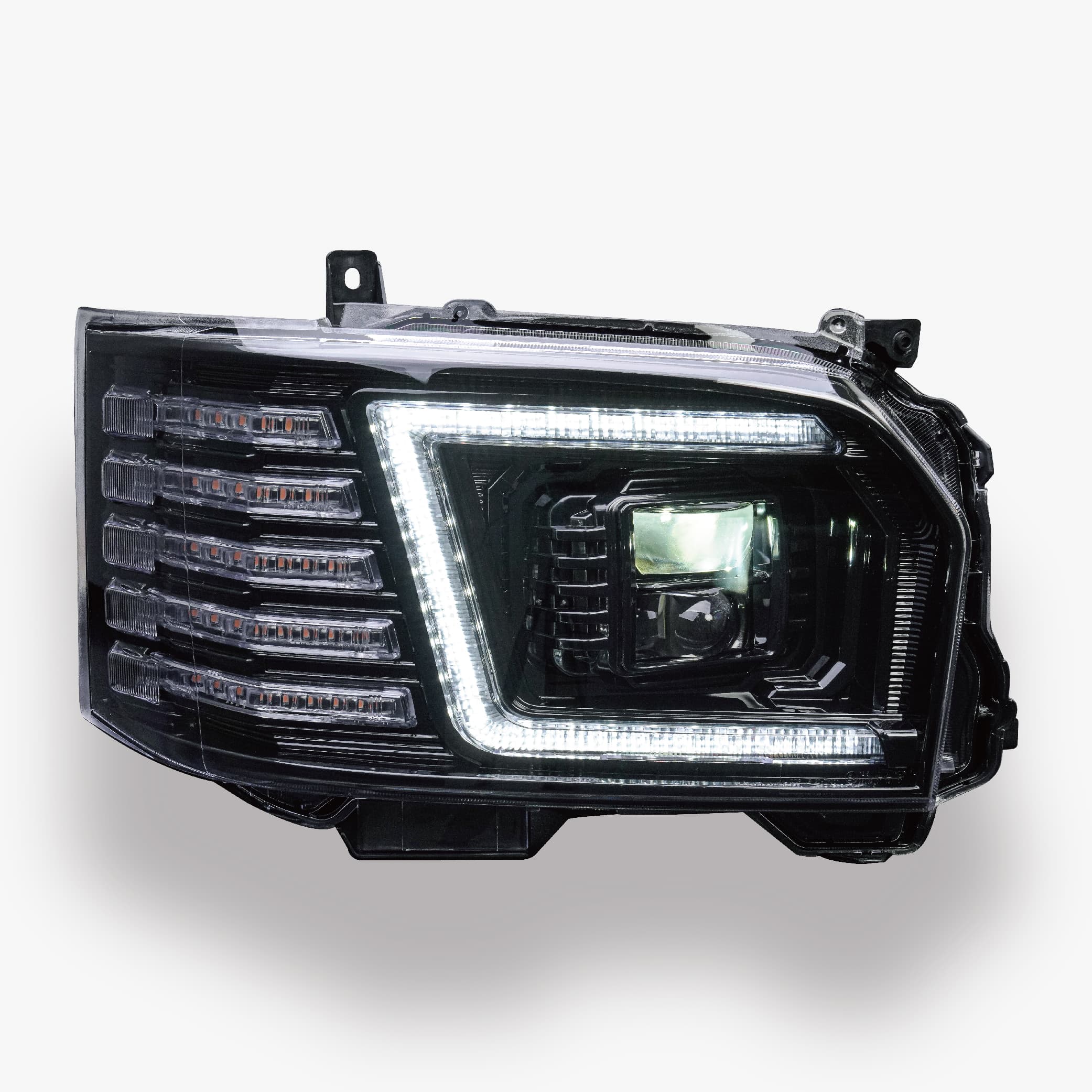 2013+ TOYOTA HIACE H200 headlight