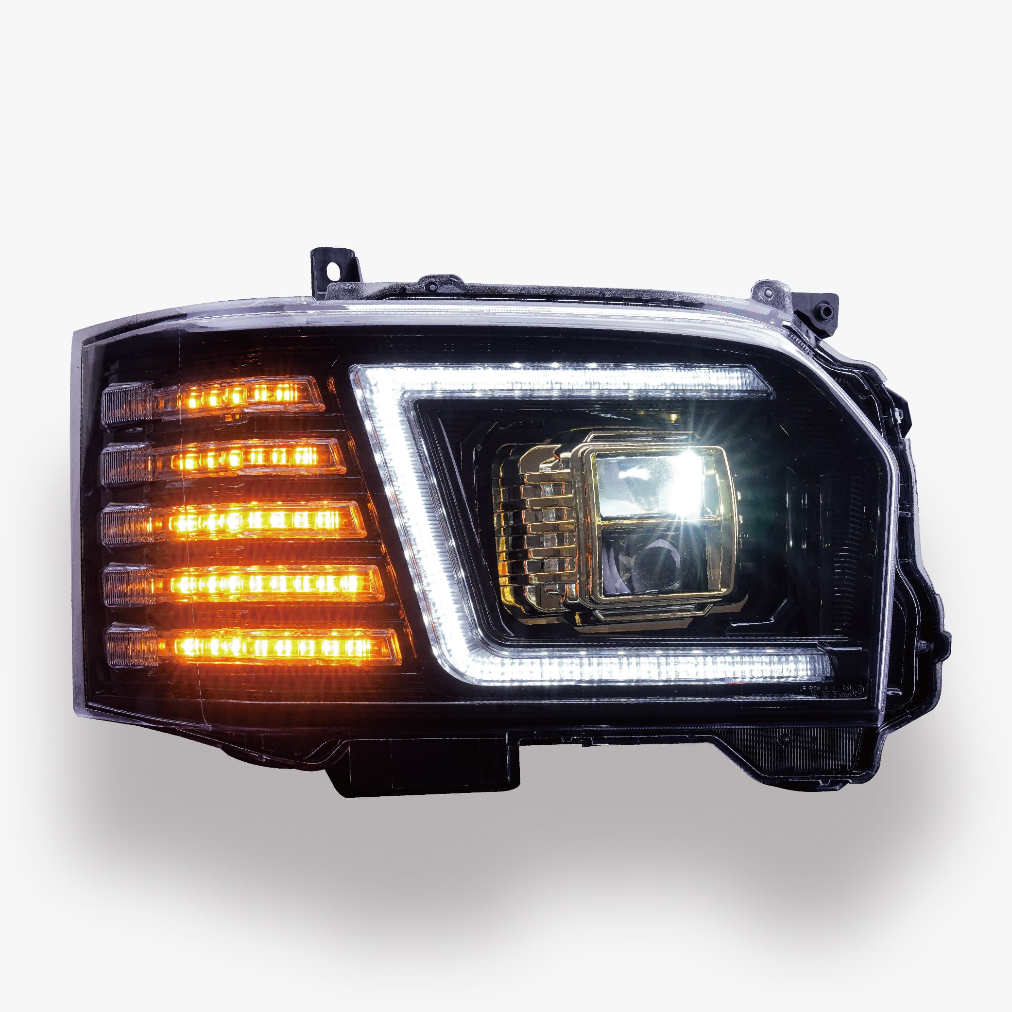 2013+ TOYOTA HIACE H200 headlight