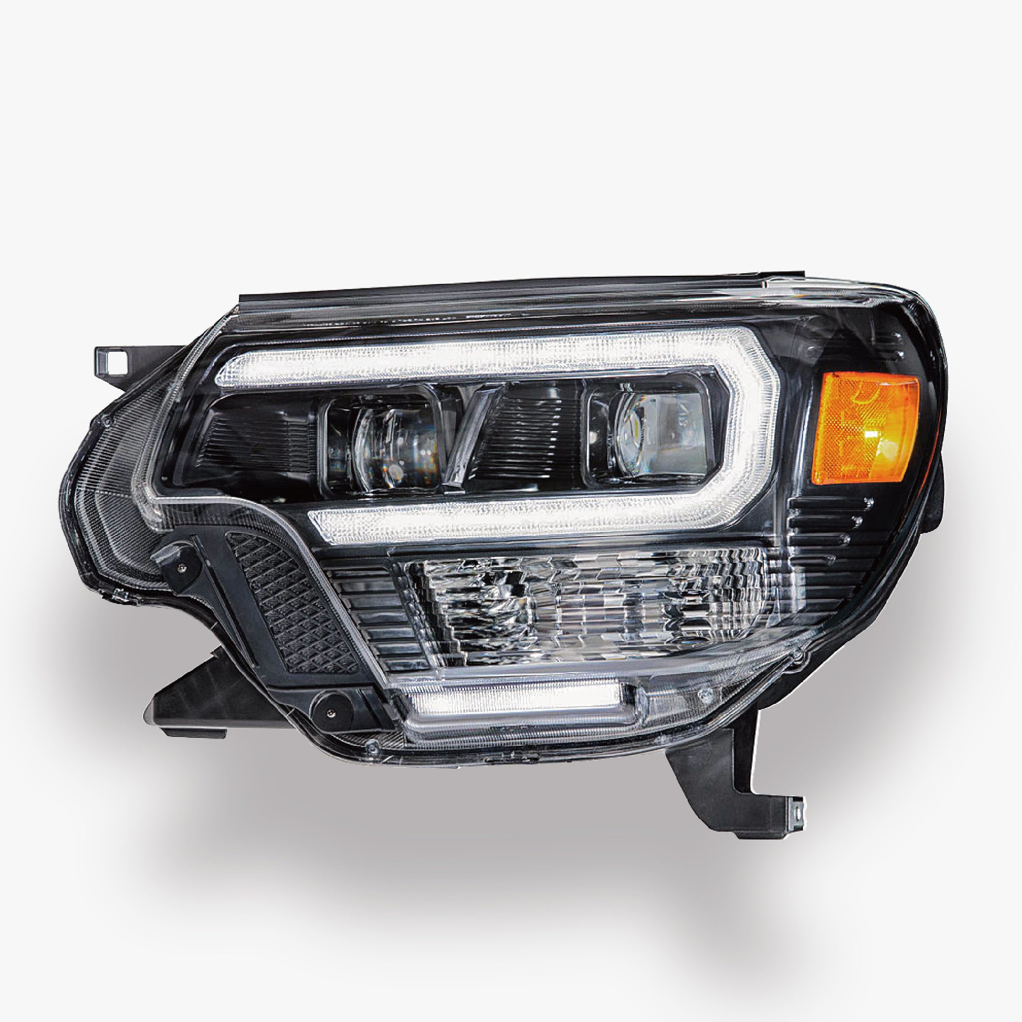 2012-2015 Toyota Tacoma Hybrid 頭燈