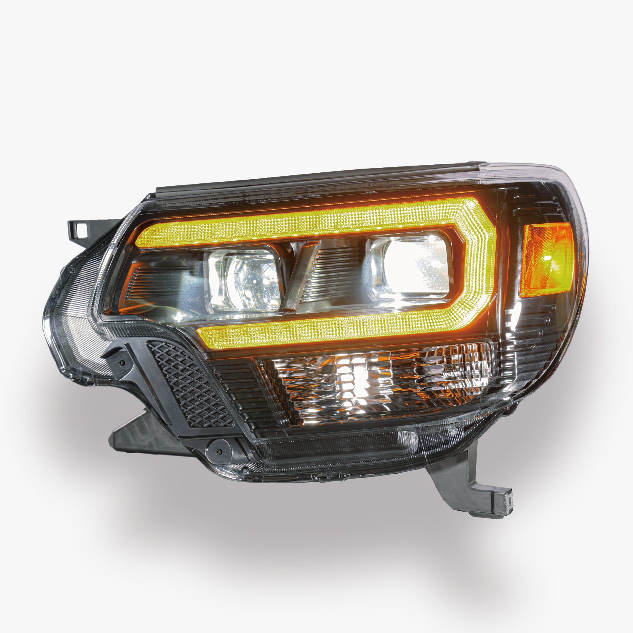 2012-2015 Toyota Tacoma Hybrid 頭燈